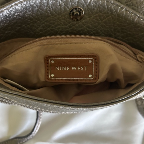 Nine West Silver Crossbody Convertible Purse - Picture 9 of 9